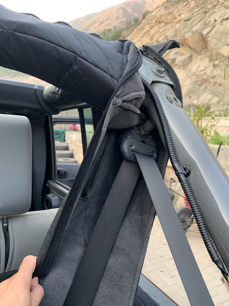 憧れの Rugged Ridge 13613.05 Roll Bar Cover in Black Vinyl for 07 ミュージシャン